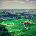 Casa de Campo Cascina Sciulun Monforte dʼAlba