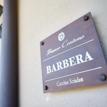 컨트리하우스 Cascina Sciulun