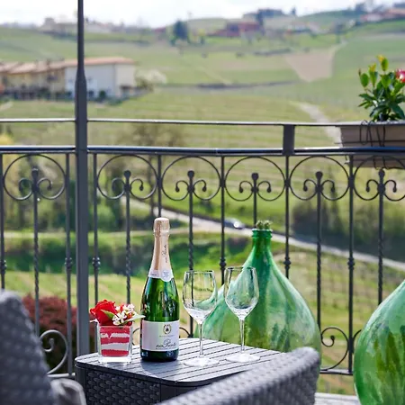 בית כפרי Cascina Sciulun Monforte dʼAlba